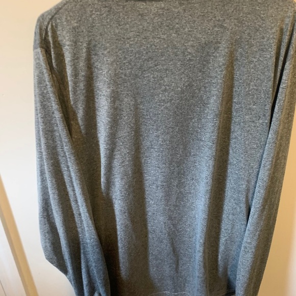 Men’s long sleeve Nike shirt - Picture 3 of 3